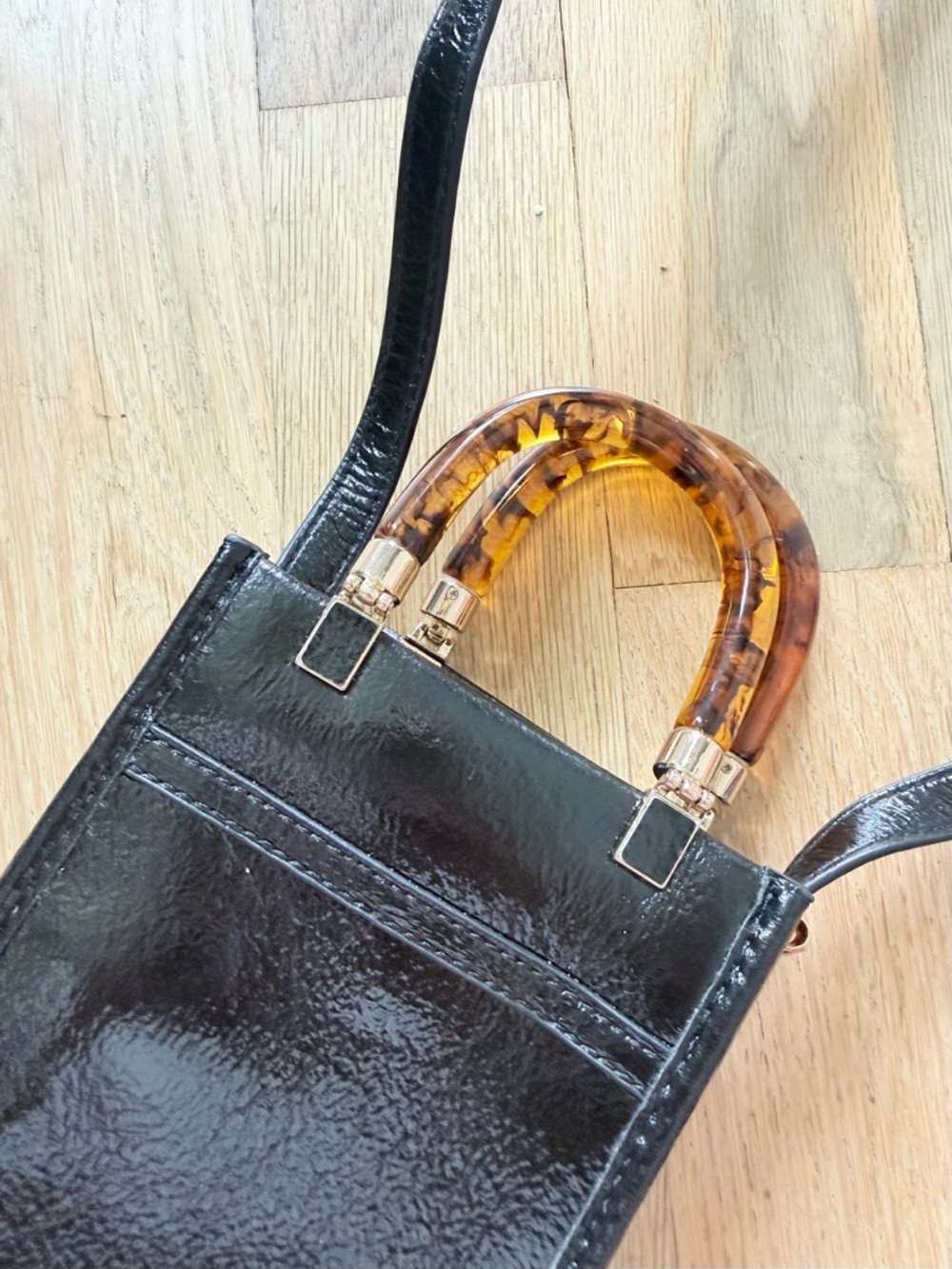 ANTHROPOLOGIE Patent North South Bag - Picture 5 of 6